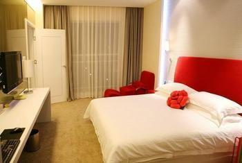 Shengjing Yijia Hotel 襄樊 外观 照片